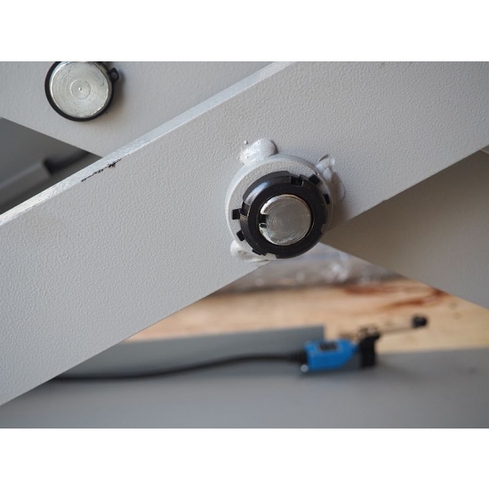 Podnośnik nożycowy niskiego unoszenia Bestlift N30NE-L